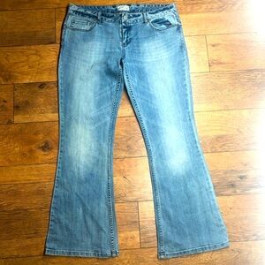 Aeropostale flare denim jeans size 11/12 short